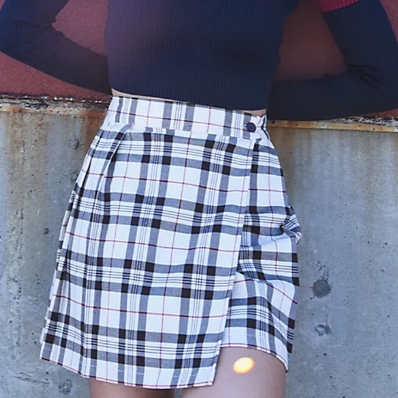 Empyre by Zumiez Plaid Mini Skirt size medium brown and tan school girl - Picture 9 of 12